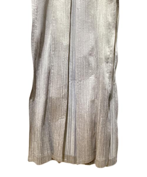 ISSEY MIYAKE（イッセイミヤケ）ISSEY MIYAKE (イッセイミヤケ) プリーツチャイナロングジレ グレー サイズ:Lの古着・服飾アイテム