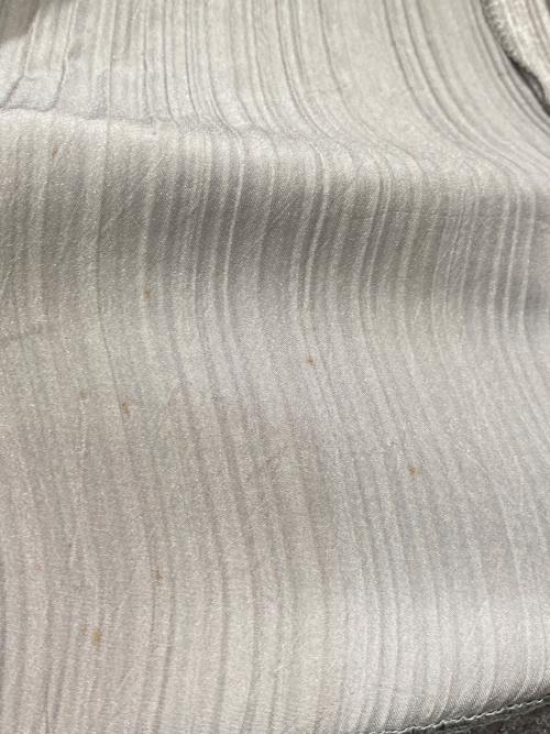 ISSEY MIYAKE（イッセイミヤケ）ISSEY MIYAKE (イッセイミヤケ) プリーツチャイナロングジレ グレー サイズ:Lの古着・服飾アイテム