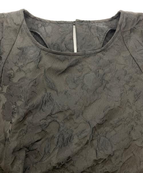 OHGA（オオガ）OHGA (オオガ) FLOWER BLOUSE ブラック サイズ:Freeの古着・服飾アイテム