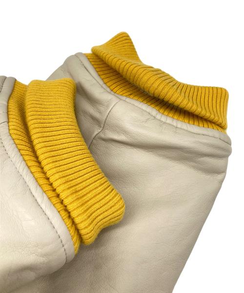 DEAR LAUREL（ディアローレル）DEAR LAUREL (ディアローレル) スタジャン イエロー×アイボリー サイズ:なしの古着・服飾アイテム