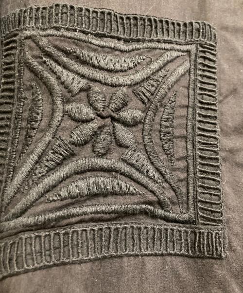 PLACE NATIONALE（プレイスナショナル）PLACE NATIONALE (プレイスナショナル) エンブロイダリーワンピース ブラック サイズ:SIZE 1の古着・服飾アイテム