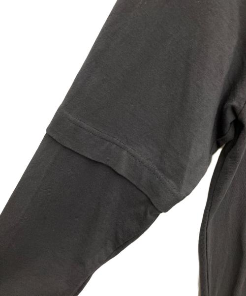 sacai（サカイ）sacai (サカイ) Graphic Embroidery L/S T-Shirt グレー サイズ:2の古着・服飾アイテム