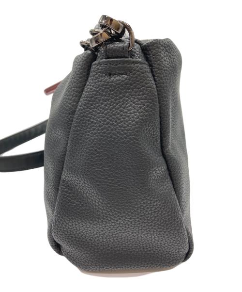 ear PAPILLONNER（イアパピヨネ）ear PAPILLONNER (イアパピヨネ) Dパーツミドルショルダーバッグ ブラックの古着・服飾アイテム