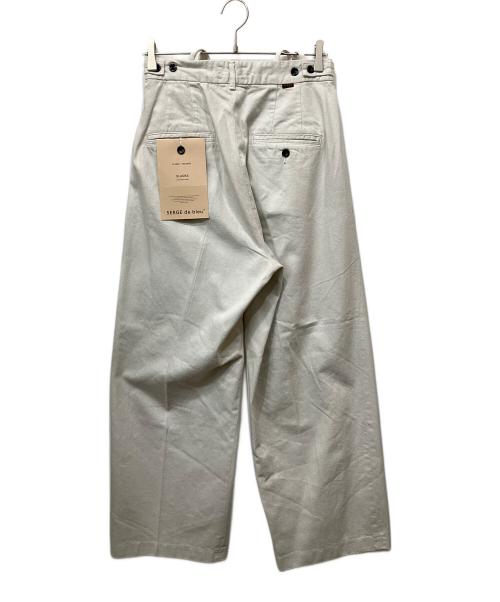 SERGE de bleu（サージ デ ブルー）SERGE de bleu (サージ デ ブルー) 2TUCK SUSPENDER SLACKS ホワイト サイズ:36 未使用品の古着・服飾アイテム