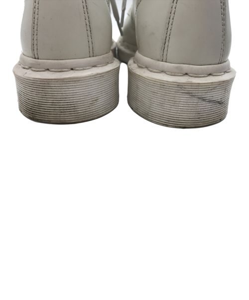 Dr.Martens（ドクターマーチン）Dr.Martens (ドクターマーチン) 8ホールブーツ ホワイト サイズ:24の古着・服飾アイテム