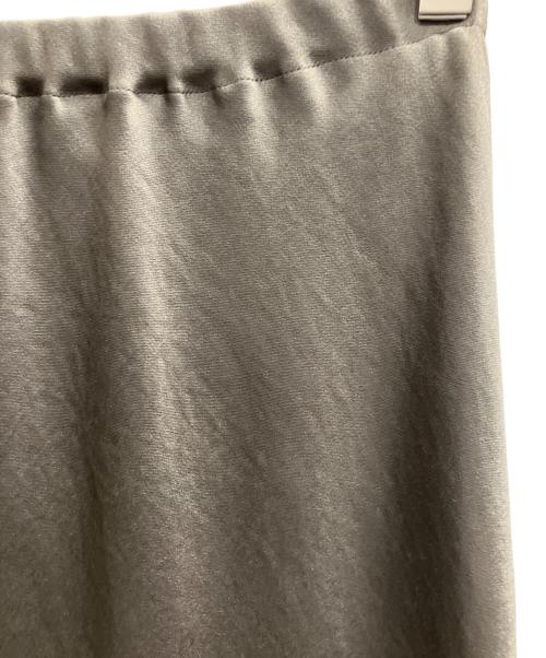 anuans（アニュアンス）anuans (アニュアンス) サテンバイアスナロースカート ブラウン サイズ:XSの古着・服飾アイテム
