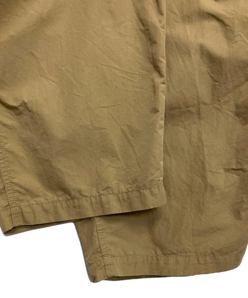 CLOTH&CROSS（クロスアンドクロス）CLOTH&CROSS (クロスアンドクロス) バルーンミリタリーパンツ ベージュ サイズ:2の古着・服飾アイテム