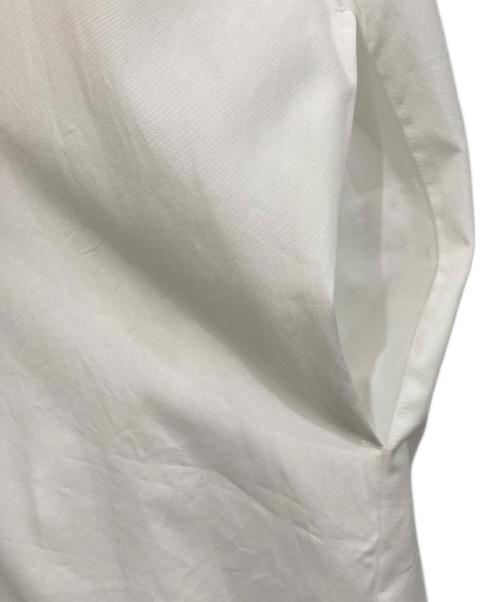 MARMARMAR（マーマーマー）MARMARMAR (マーマーマー) ハーフスリーブスタンドカラーワンピース ホワイト サイズ:表記無しの古着・服飾アイテム