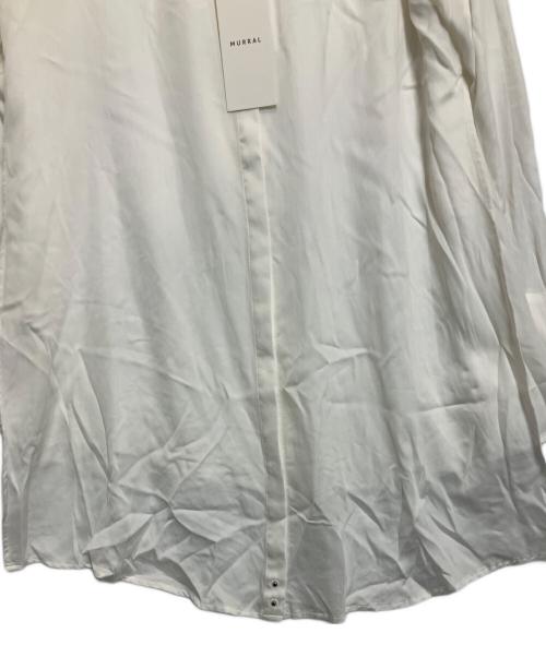MURRAL（ミューラル）MURRAL (ミューラル) Framed embroidery wrap shirt ホワイト サイズ:Freeの古着・服飾アイテム