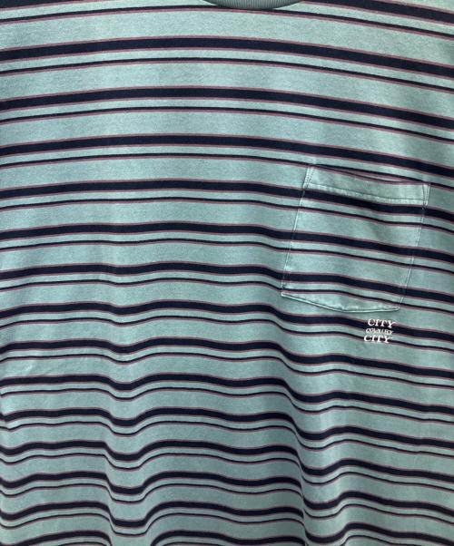 city country city（シティーカントリーシティー）CITY COUNTRY CITY (シティーカントリーシティー) Embroidered Logo Overdye Border Pocket T-shirt ブルー サイズ:Mの古着・服飾アイテム