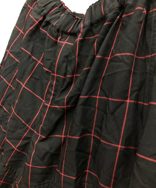 BLACK COMME des GARCONS（ブラックコムデギャルソン）BLACK COMME des GARCONS (ブラックコムデギャルソン) イージーパンツ ブラック×レッド サイズ:XLの古着・服飾アイテム