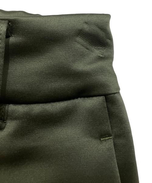 Heve（ヘイヴ）Heve (ヘイヴ) satin flare gaucho PT オリーブ サイズ:38の古着・服飾アイテム
