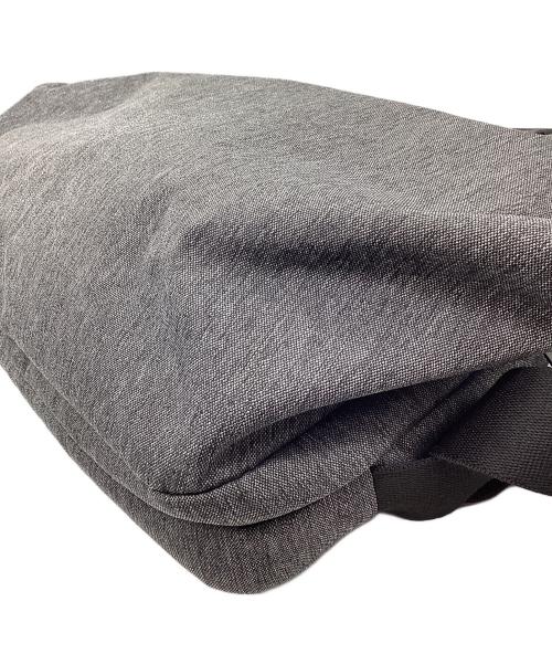 Cote&Ciel（コートエシエル）Cote&Ciel (コートエシエル) メッセンジャーバッグ グレーの古着・服飾アイテム