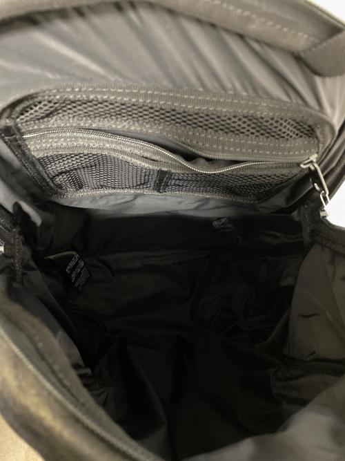 adidas（アディダス）adidas (アディダス) BALENCIAGA (バレンシアガ) USED加工バックパック ブラック×レッド サイズ:-の古着・服飾アイテム