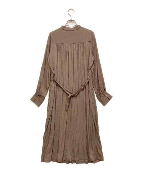 PLST（プラステ）PLST (プラステ) サテンギャザーワンピース ブラウン サイズ:SIZE Sの古着・服飾アイテム