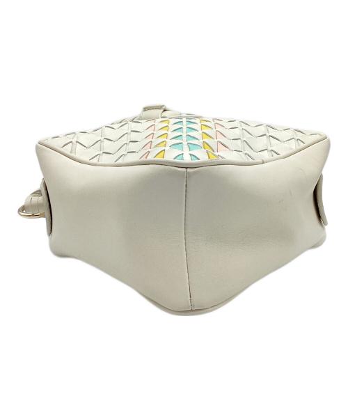 serapian（セラピアン）serapian (セラピアン) PETRA HANDBAG アイボリーの古着・服飾アイテム