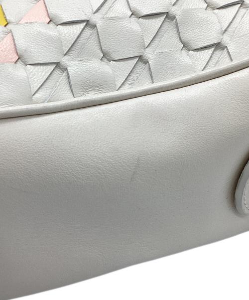 serapian（セラピアン）serapian (セラピアン) PETRA HANDBAG アイボリーの古着・服飾アイテム