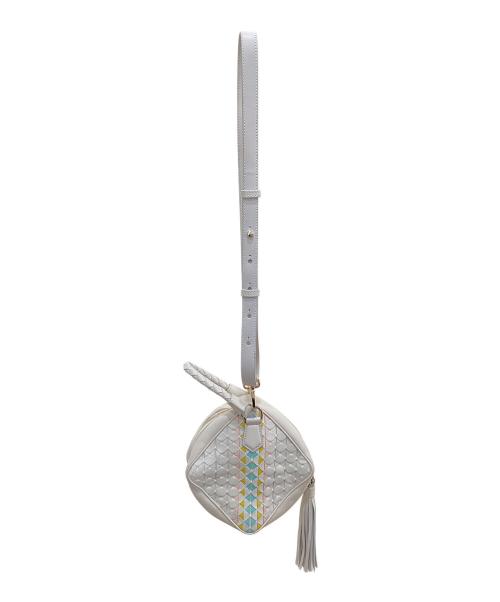 serapian（セラピアン）serapian (セラピアン) PETRA HANDBAG アイボリーの古着・服飾アイテム