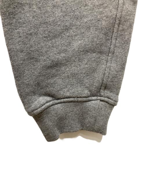 maison kitsune（メゾンキツネ）maison kitsune (メゾンキツネ) フォックスヘッドパッチ ジョグパンツ グレー サイズ:XSの古着・服飾アイテム