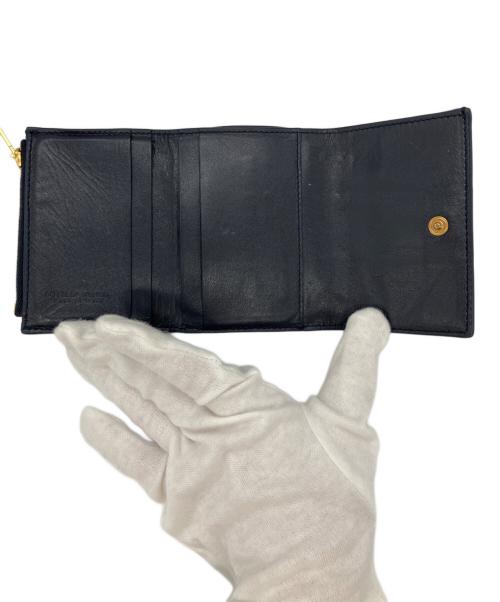 BOTTEGA VENETA（ボッテガベネタ）BOTTEGA VENETA (ボッテガベネタ) マキシイントレチャート　コンパクトウォレット　三つ折 ウォレット ネイビーの古着・服飾アイテム