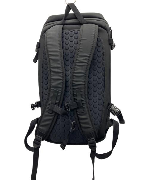 MONCLER（モンクレール）MONCLER (モンクレール) FRAGMENT DESIGN (フラグメントデザイン) バックパック ブラックの古着・服飾アイテム
