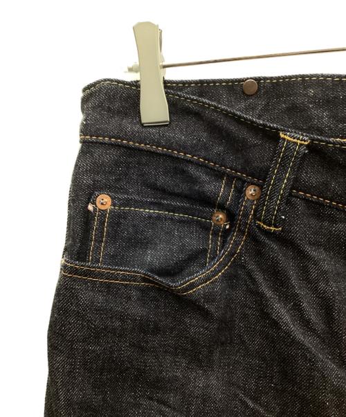 MOMOTARO JEANS（桃太郎ジーンズ）MOMOTARO JEANS (桃太郎ジーンズ) 銅丹特濃スリムテーパード ジッパーフライ インディゴ サイズ:33の古着・服飾アイテム