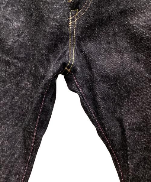 MOMOTARO JEANS（桃太郎ジーンズ）MOMOTARO JEANS (桃太郎ジーンズ) 銅丹特濃スリムテーパード ジッパーフライ インディゴ サイズ:33の古着・服飾アイテム