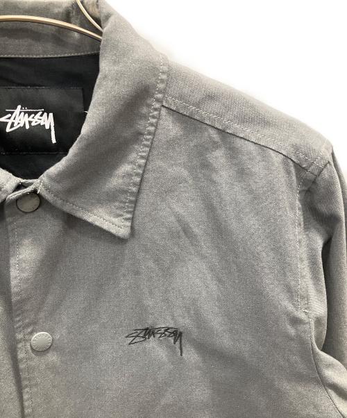 stussy（ステューシー）stussy (ステューシー) ロゴ刺繍ジャケット グレー サイズ:Ｓの古着・服飾アイテム