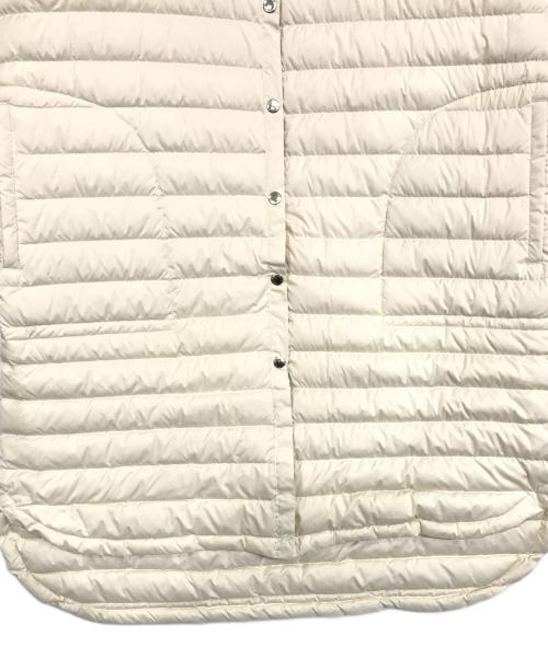 Traditional Weatherwear（トラディショナルウェザーウェア）Traditional Weatherwear (トラディショナルウェザーウェア) ARKLEY LONG DOWN PACKABLE ホワイト サイズ:36の古着・服飾アイテム