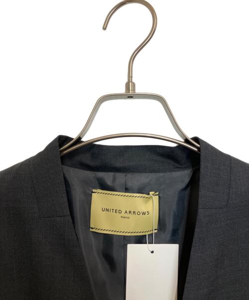 UNITED ARROWS（ユナイテッドアローズ）UNITED ARROWS (ユナイテッドアローズ) ノーカラージャケット チャコールグレー サイズ:38 未使用品の古着・服飾アイテム