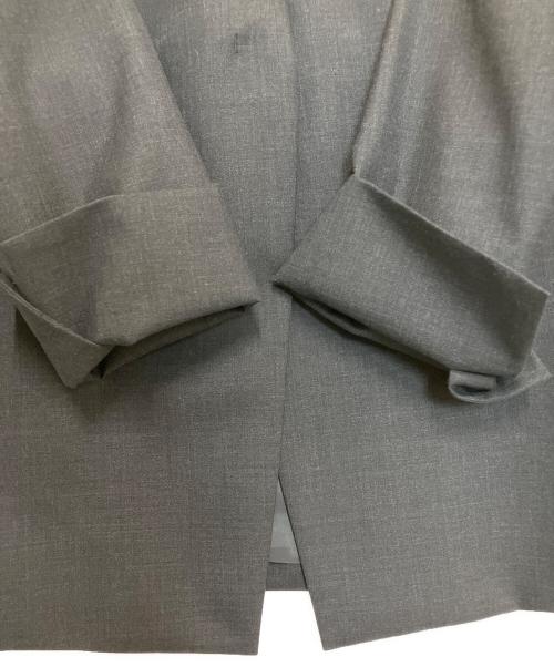 UNITED ARROWS（ユナイテッドアローズ）UNITED ARROWS (ユナイテッドアローズ) ノーカラージャケット チャコールグレー サイズ:38 未使用品の古着・服飾アイテム