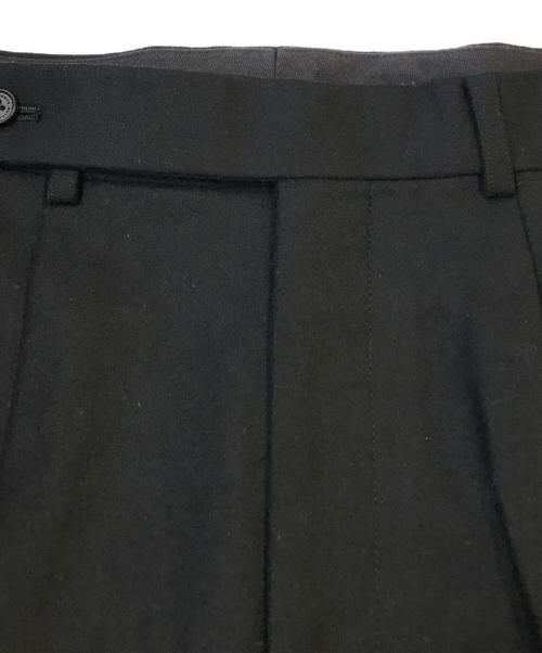 JOHN LAWRENCE SULLIVAN（ジョン ローレンス サリバン）JOHN LAWRENCE SULLIVAN (ジョン ローレンス サリバン) ツータックパンツ ブラック サイズ:40の古着・服飾アイテム