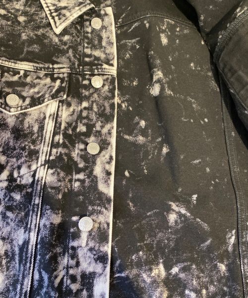 DRIES VAN NOTEN（ドリスヴァンノッテン）DRIES VAN NOTEN (ドリスヴァンノッテン) ブリーチ加工デニムジャケット ブラック×ホワイト サイズ:Mの古着・服飾アイテム