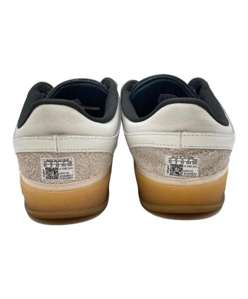 adidas（アディダス）adidas (アディダス) Bad Bunny (バッドバニー) BAD BUNNY GAZELLE INDOOR ホワイト×ブラック サイズ:US8 1/2の古着・服飾アイテム