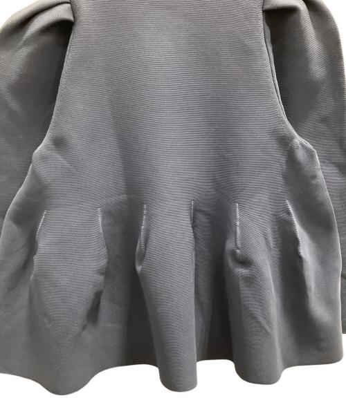 machatt（マチャット）machatt (マチャット) ホールガーメントタックスリーブニット グレー サイズ:フリーの古着・服飾アイテム