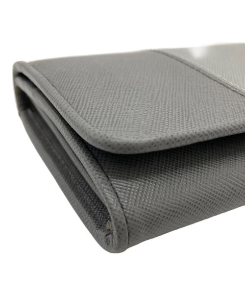 PRADA（プラダ）PRADA (プラダ) 長財布 グレーの古着・服飾アイテム