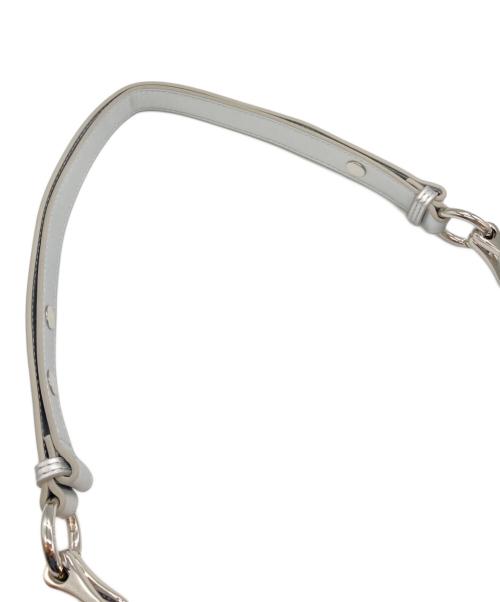 JW PEI（ジェイダブリューペイ）JW PEI (ジェイダブリューペイ) Ashlie クロスボディバッグ シルバーの古着・服飾アイテム