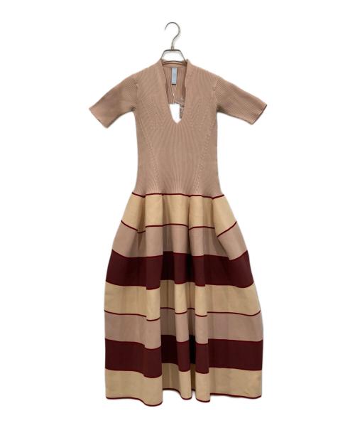 CFCL（シーエフシーエル）CFCL (シーエフシーエル) STAND-UP COLLAR SHORT SLEEVE DRESS ピンクベージュマルチ サイズ:Free 未使用品の古着・服飾アイテム