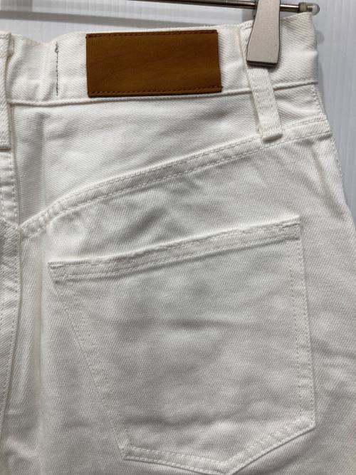 &RC（アンドエスティ）&RC (アンドエスティ) カーヴィーデニムワイドパンツ ホワイト サイズ:36の古着・服飾アイテム