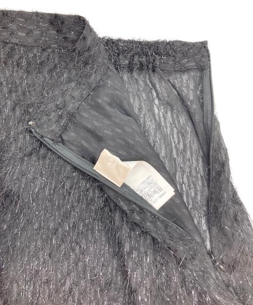 Ameri（アメリ）AMERI (アメリ) MEDI MULTI WAY FEATHER LIKE SKIRT ブラック×ゴールド サイズ:Ｓ 未使用品の古着・服飾アイテム
