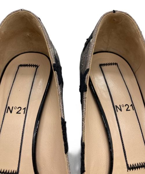 N°21 numero ventuno（ヌメロヴェントゥーノ）N°21 numero ventuno (ヌメロヴェントゥーノ) レースパンプス ベージュ サイズ:37の古着・服飾アイテム
