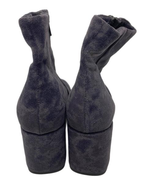 FABIO RUSCONI（ファビオルスコーニ）FABIO RUSCONI (ファビオルスコーニ) ベロアショートブーツ グレー サイズ:37の古着・服飾アイテム