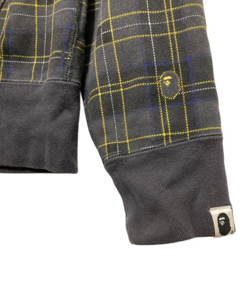 A BATHING APE（ア ベイシング エイプ）A BATHING APE (ア ベイシング エイプ) UNDEFEATED (アンディフィーテッド) SHARK HOODIE グレー サイズ:Sの古着・服飾アイテム