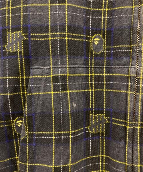 A BATHING APE（ア ベイシング エイプ）A BATHING APE (ア ベイシング エイプ) UNDEFEATED (アンディフィーテッド) SHARK HOODIE シャークフーディ パーカー グレー サイズ:Mの古着・服飾アイテム