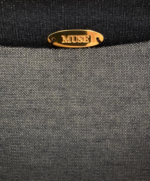 MUSE de Deuxieme Classe（ミューズ ドゥーズィエム クラス）MUSE de Deuxieme Classe (ミューズ ドゥーズィエム クラス) shake code ショートカーディガン ネイビー サイズ:フリー 未使用品の古着・服飾アイテム