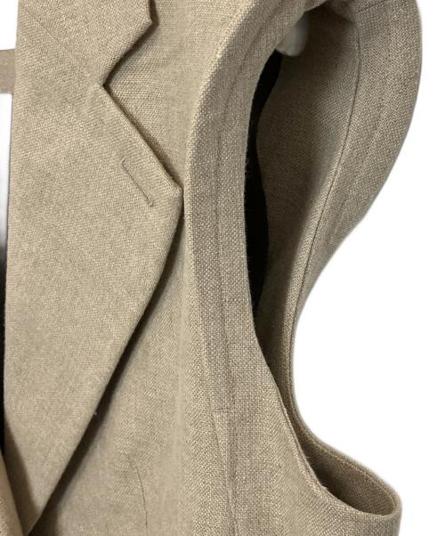 AKIRA NAKA（アキラナカ）AKIRA NAKA (アキラナカ) FLOREN スリーブレスジャケット ベージュ サイズ:2の古着・服飾アイテム