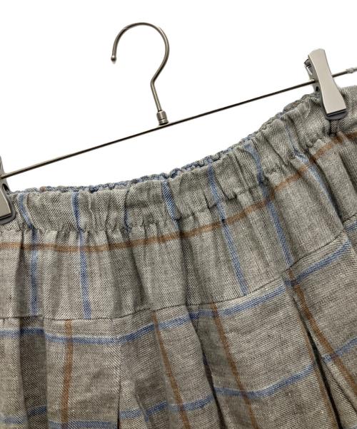D-due（ディ・ドゥエ）D-due (ディ・ドゥエ) リネンチェックスカート グレー サイズ:SIZE38の古着・服飾アイテム