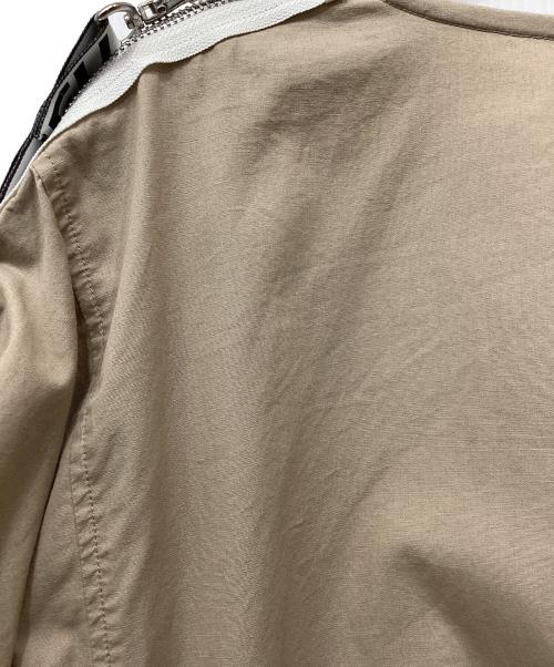 LIMI feu（リミフゥ）LIMI feu (リミフゥ) ロゴベルト付ワンピース ベージュ サイズ:Sの古着・服飾アイテム