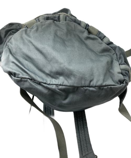 beautiful people（ビューティフルピープル）beautiful people (ビューティフルピープル) bustier arice backpack/ビスチェ　アリス　バックパック グレーの古着・服飾アイテム