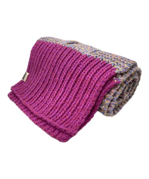 holiday（ホリデー）holiday (ホリデー) CABLEKNIT LONG MUFFLER ピンク 未使用品の古着・服飾アイテム